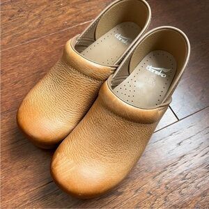 Dansko Professional Clogs - Honey Distressed
